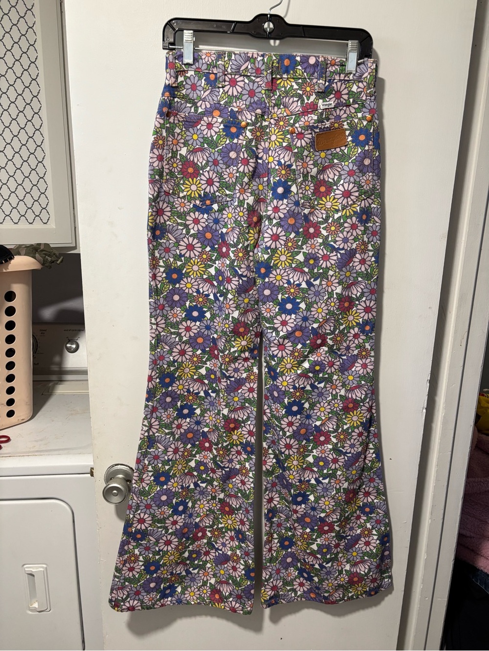 Wrangler Wanderer High Rise Flare Jeans Flower Floral Print Hippie Size 28 - Picture 5 of 11